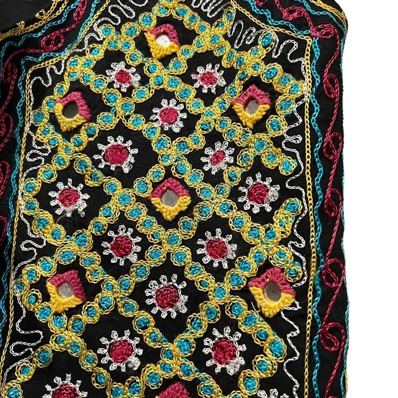 Passports Vintage Medium Banjara Open Tie Best Floral Embroidered Rainbow - Picture 2 of 6